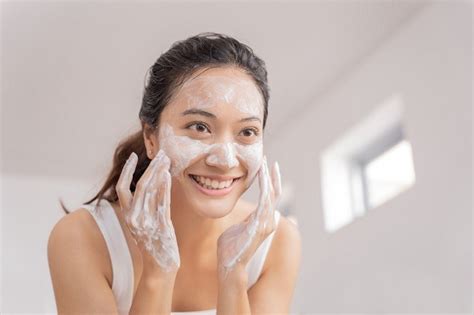 5 Langkah Mudah Untuk Jerawat Hilang dalam 7 Hari! 🤯 5 Langkah Mudah Untuk Jerawat Hilang dalam 7 Hari! 🤯