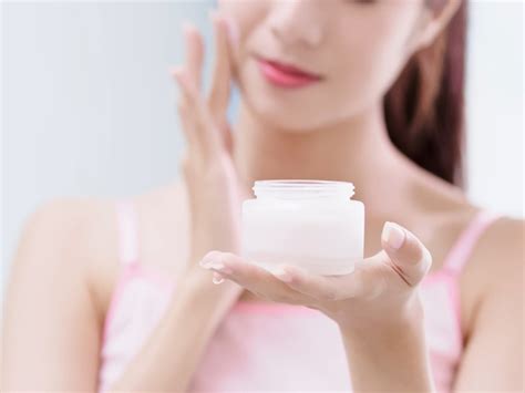 5 Rahasia Skincare Oriflame untuk Kulit Sensitif yang Awet Jerawat Bebas 🤩 5 Rahasia Skincare Oriflame untuk Kulit Sensitif yang Awet Jerawat Bebas 🤩