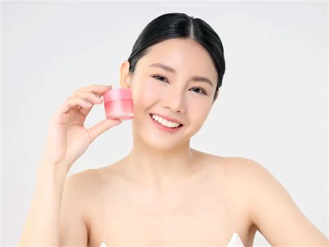 5 Rahasia Skincare Oriflame untuk Kulit Sensitif yang Awet Jerawat Bebas 🤩 5 Rahasia Skincare Oriflame untuk Kulit Sensitif yang Awet Jerawat Bebas 🤩