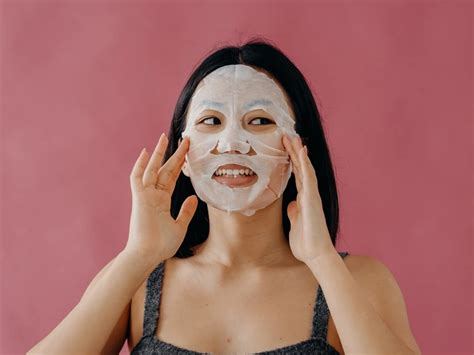 7 Cara Ampuh Atasi Wajah Berminyak dan Kusam: Bye-Bye Kulit Lepek! 7 Cara Ampuh Atasi Wajah Berminyak dan Kusam: Bye-Bye Kulit Lepek!