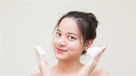7 Rahasia Perawatan Wajah untuk Pori-Pori Super Kecil! 7 Rahasia Perawatan Wajah untuk Pori-Pori Super Kecil!