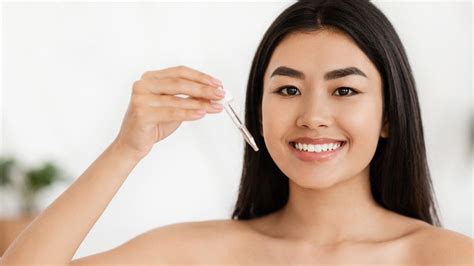 7 Skincare Wajib untuk Kulit Berminyak: Bye-Bye Kilang Minyak! 7 Skincare Wajib untuk Kulit Berminyak: Bye-Bye Kilang Minyak!