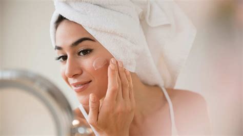 7 Tahapan Ajaib Merubah Kulit Kusam Jadi Glowing! 7 Tahapan Ajaib Merubah Kulit Kusam Jadi Glowing!
